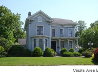 511 E 1st South St, Carlinville, IL