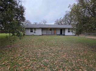 3815 Luza Ln, Bryan, TX 77807