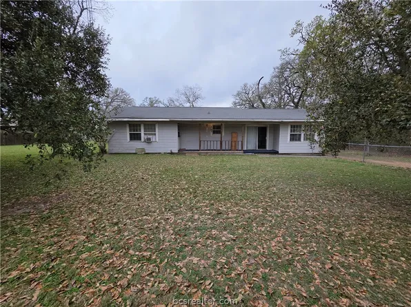 3815 Luza Ln, Bryan, TX 77807