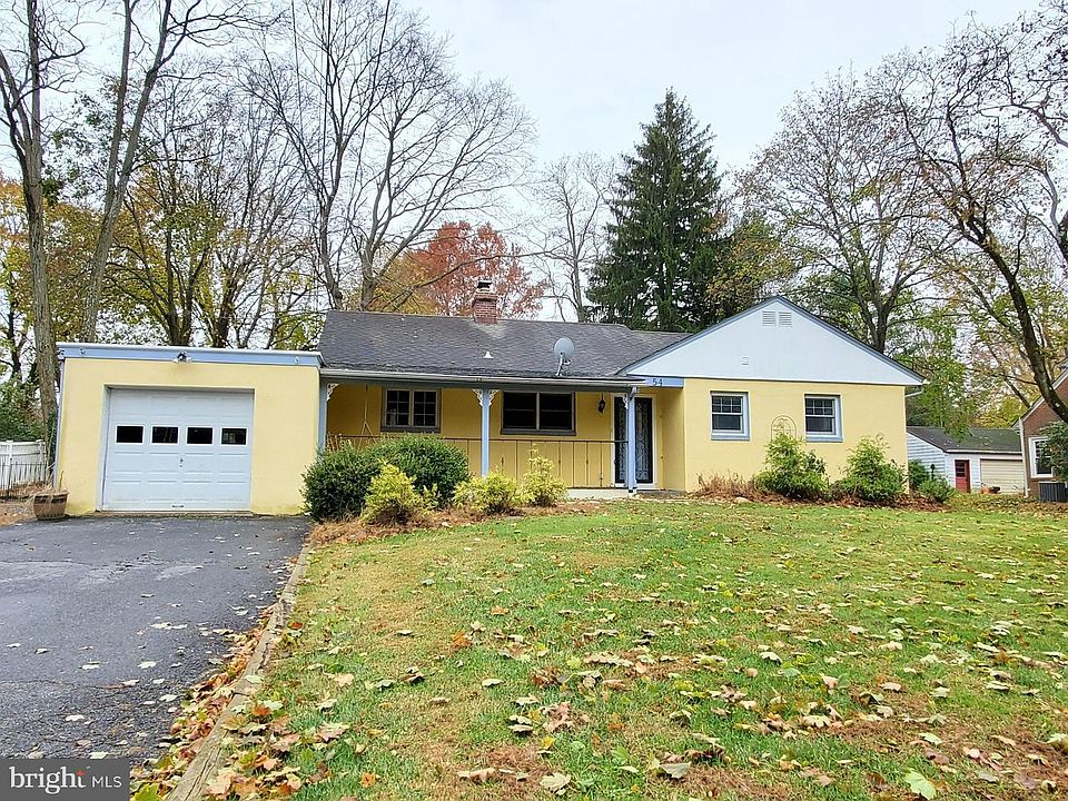 1st image of 54 Cranbury Rd