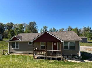 102 Zoeys Cove Rd, Alexander, NC 28701