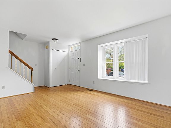 3rd image of 3273 Bolgos Cir