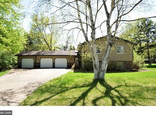 6292 Red Maple Ln, Lino Lakes, MN 55014