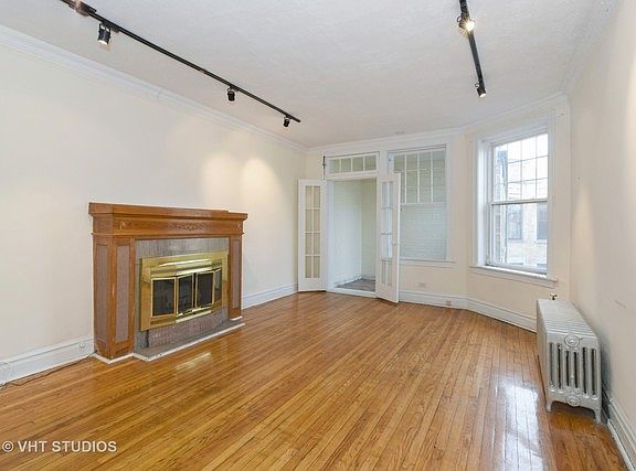 2nd image of 1219 W Lunt Ave APT 3B