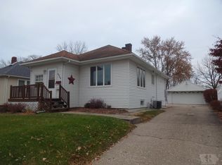 2308 Gnahn St, Burlington, IA
