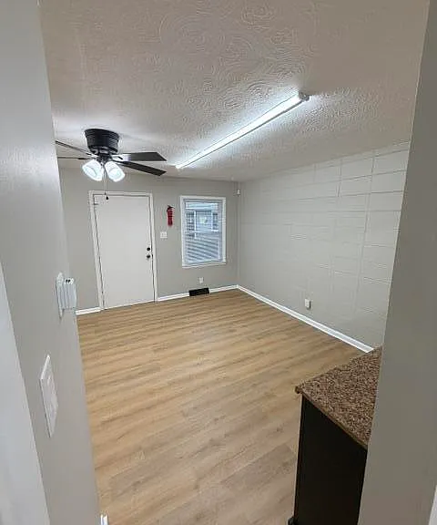 528 Booker St #3 — Photo 5