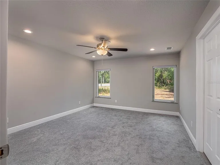 696 Marion Oaks Trl — Photo 9