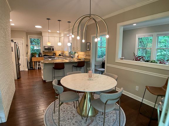 5th image of 120 Breckenridge Pl