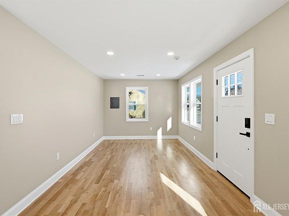 4th image of 1299 Englishtown Rd