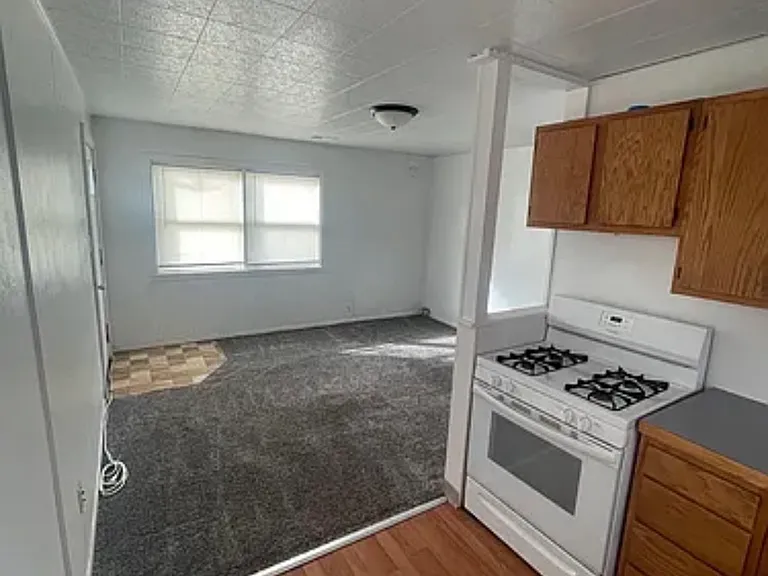 503 Shield St — Photo 3
