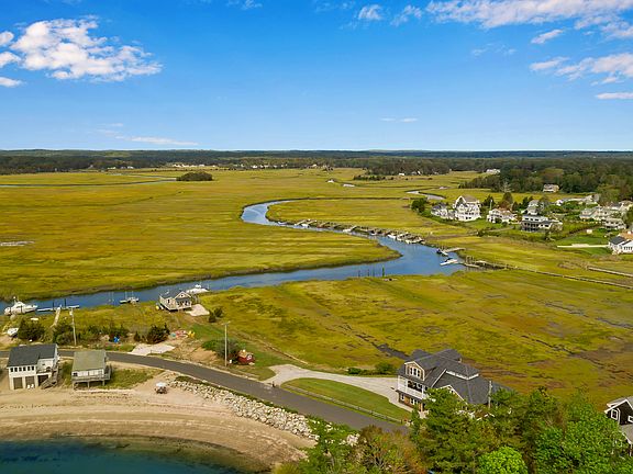 12 Circle Beach Road