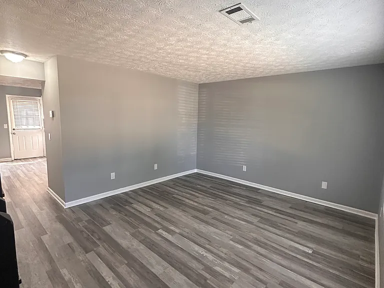 1665 Cannonball Ct — Photo 2