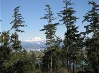 11876 New Morning Dr, Anacortes, WA 98221