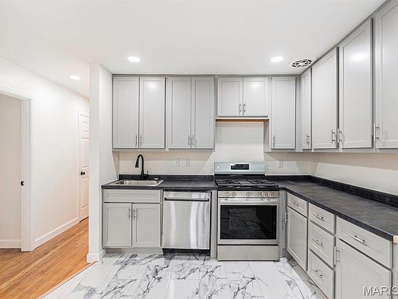 5th image of 9807 Eastdell Dr