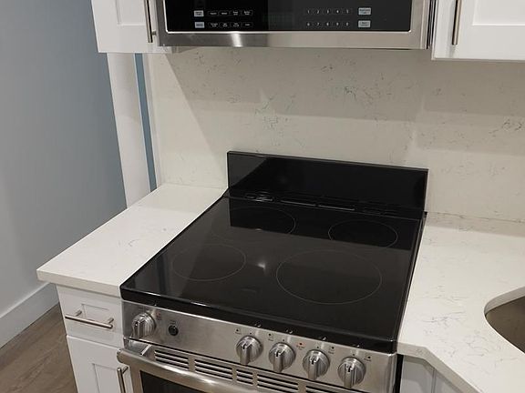 4th image of 153 E 105th St APT 9