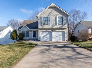 12445 S Ellsworth St, Olathe, KS 66062