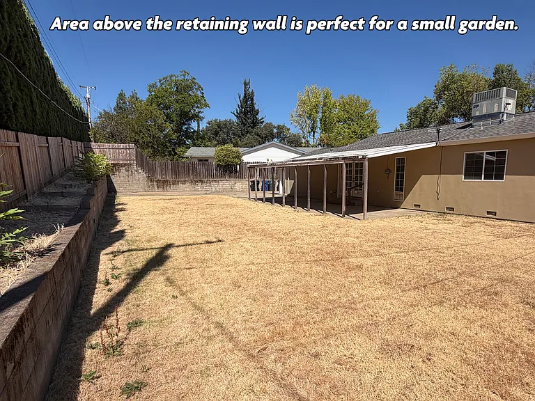 8762 Kurts Ct — Photo 17