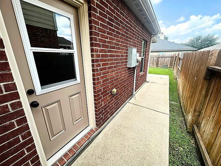 8218 Nagy Hill St — Photo 28