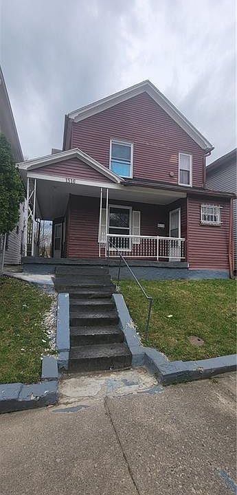 1st image of 1516 W 1st St