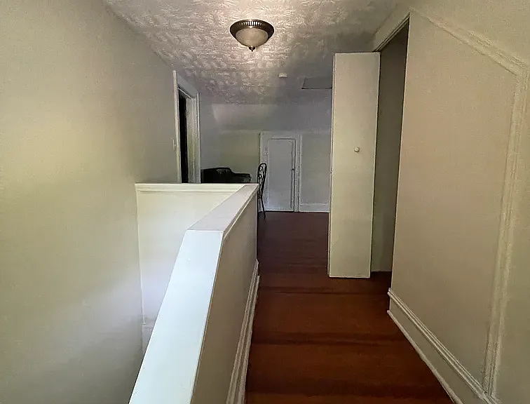 3062 Euclid Heights Blvd — Photo 5