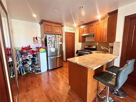 3rd image of 1737 E 21st St #6A