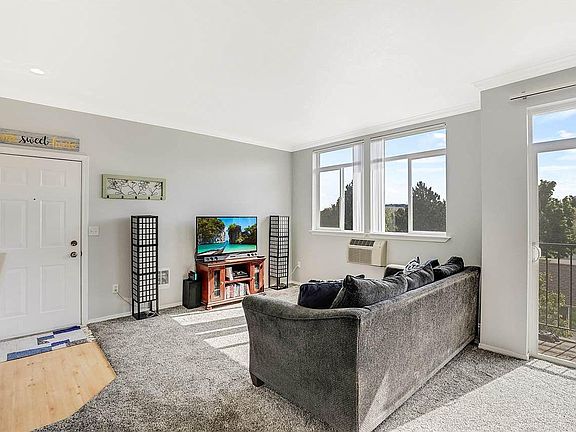 4th image of 22855 E Country Vista Dr Unit 425