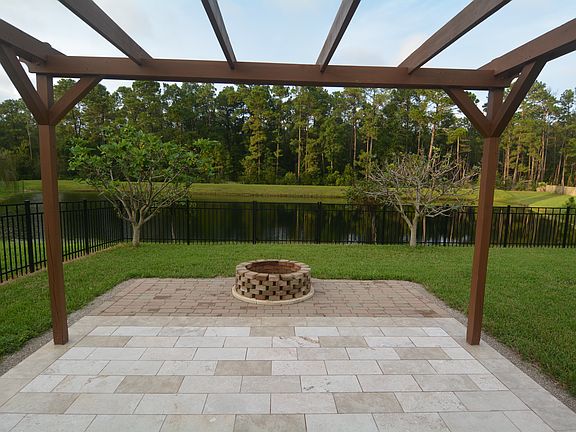 3rd image of 372 W Blackjack Branch Way