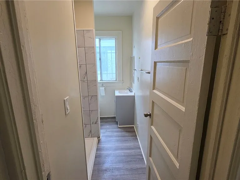 1021 W 25th St #6 — Photo 22