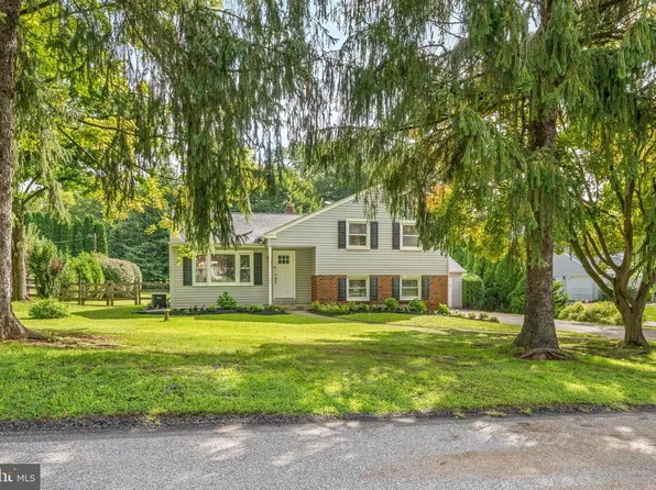 1217 Green Hill Ave, West Chester, PA 19380