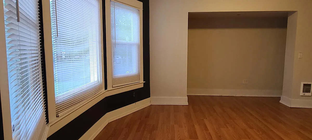 Living Room - 702 S L St #2