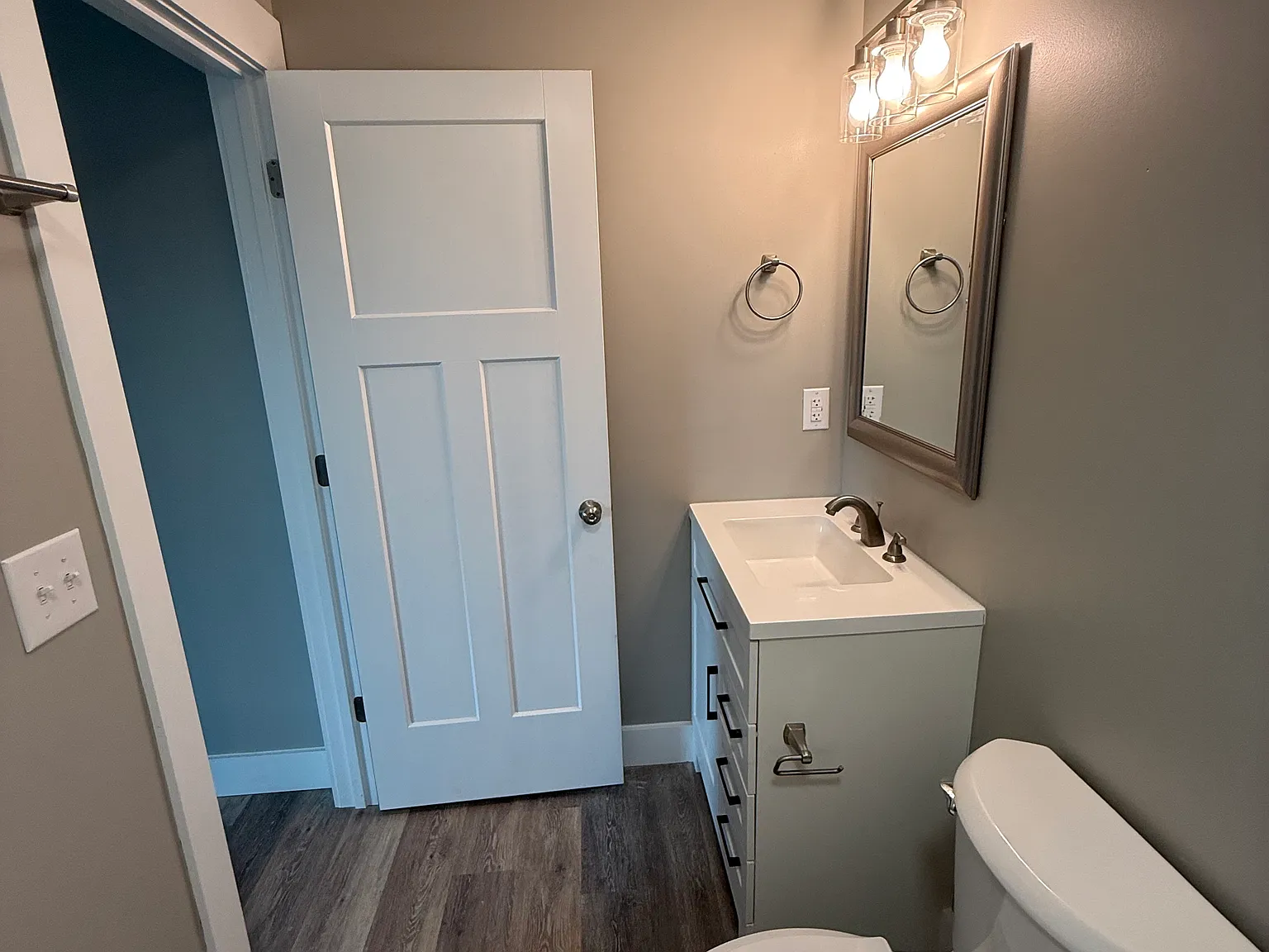 2 bed, 1000 sqft, $1,495 — Photo 4