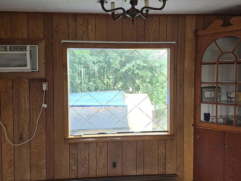 182 Golden Ave #2 — Photo 17