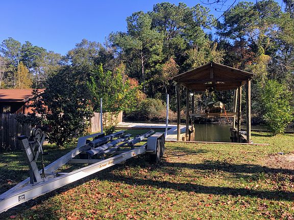 Covered Boat House with Lift