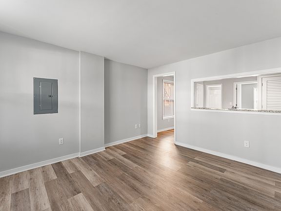 3rd image of 1601 Roane St #1714HICKORY
