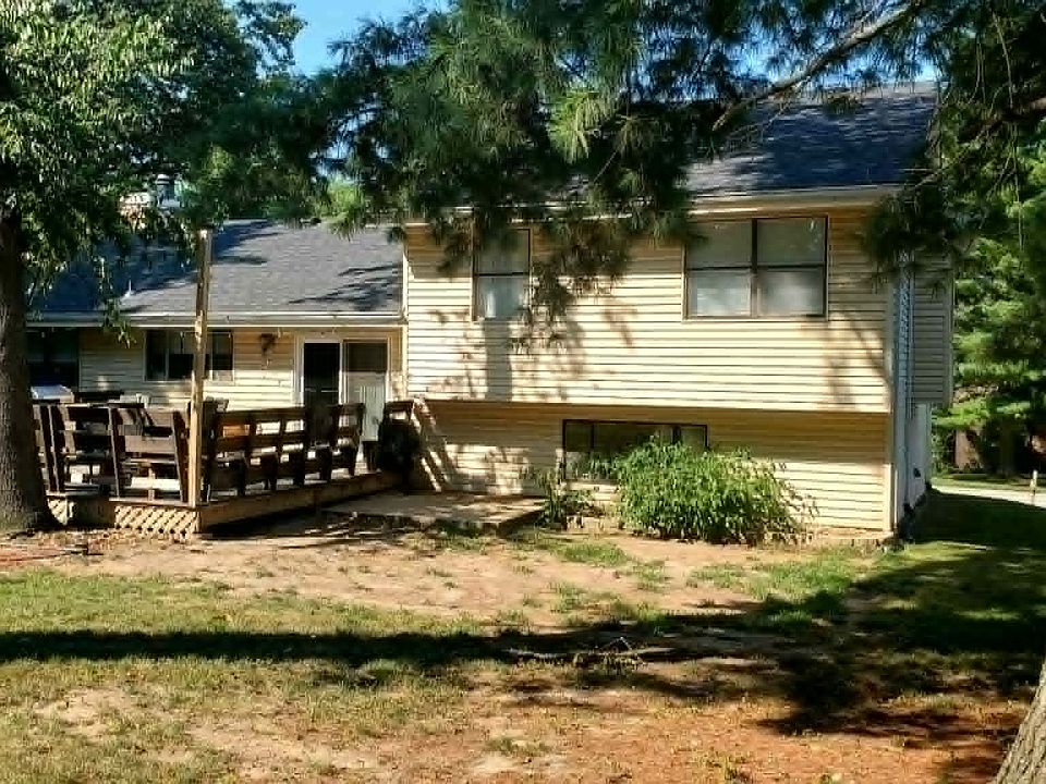 2nd image of 5 Marche Dr