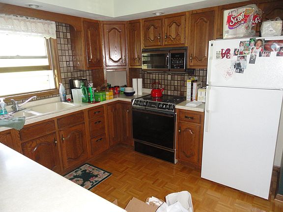 3rd image of 1328 N Meridian St