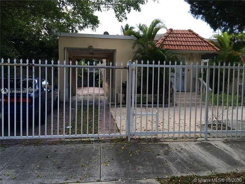 1st image of 1612 SW 11th St
