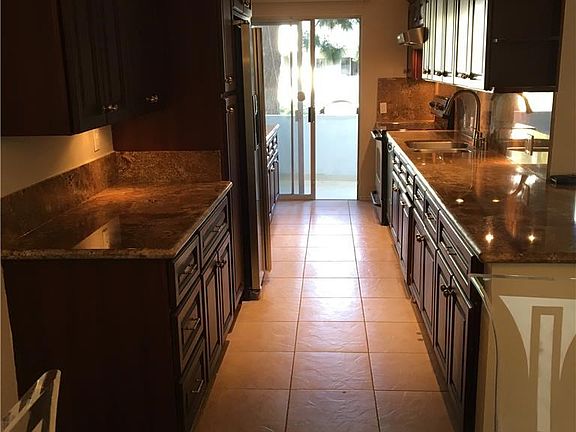5th image of 5630 Ravenspur Dr Unit 103