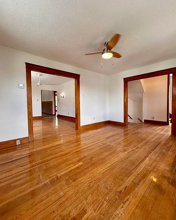 11 Sterling St #2