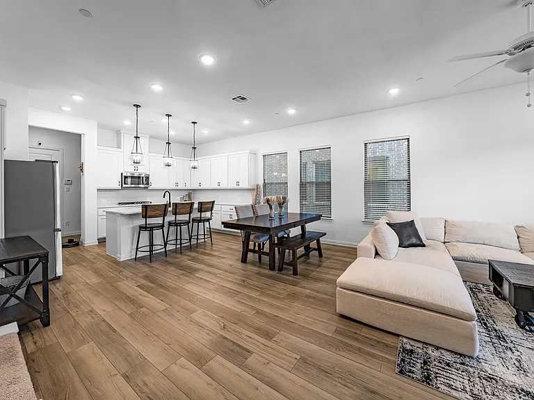 6539 Baritone Ct — Photo 3
