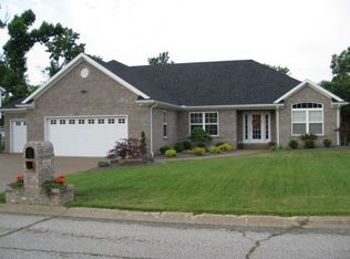 4688 Colony Dr, Newburgh, IN 47630