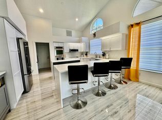 8561 Lawson Cir, Boynton Beach, FL 33472
