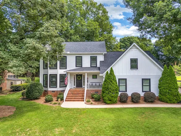 113 Glenbriar Ct, Simpsonville, SC 29681