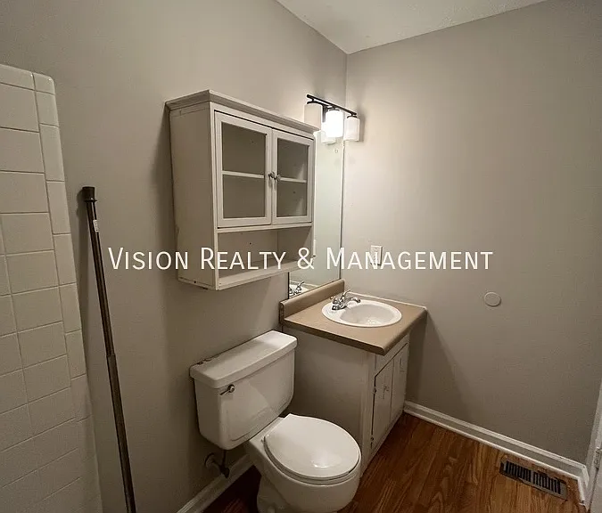 153 Carroll Cir — Photo 41