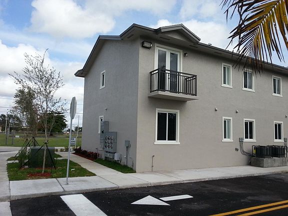 West side / TV Comcast/FPL