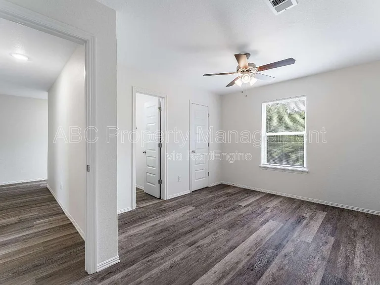 955 S Benchmark Ln #1 — Photo 7
