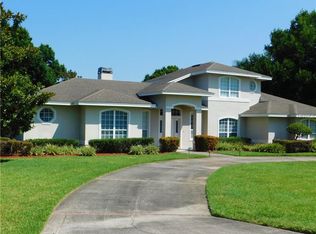 2411 Berkshire Dr, Winter Haven, FL 33884