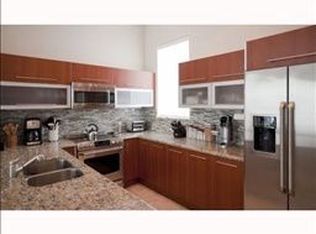 729 NE 4th Ave, Fort Lauderdale, FL 33304