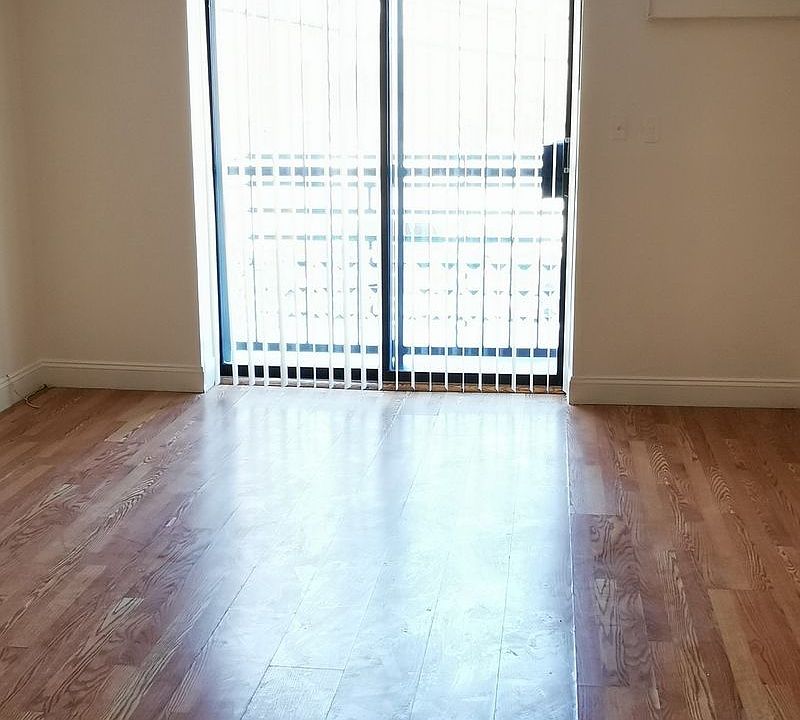 1st image of 56-01 Roosevelt Ave #2R