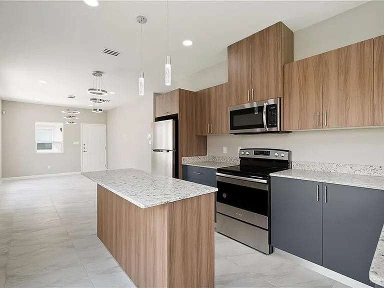 3912 Las Vistas Ln #1 — Photo 23